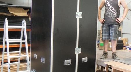 Large Custom Road Case With Split Lid For Chandelier