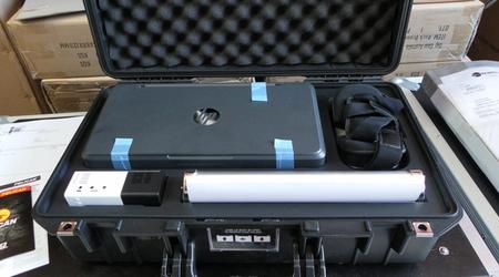 Custom Foam Insert To Suit VR Headset & Peripherals Inside Pelican Air 1525
