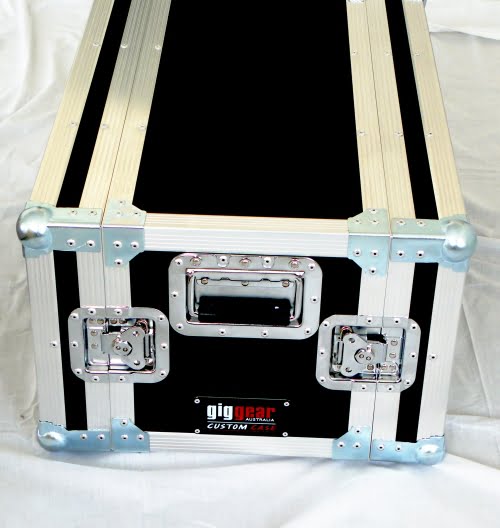 MESSA-BOOGIE-AMP-HEAD-CASE-OTHER-SIDE.jpg