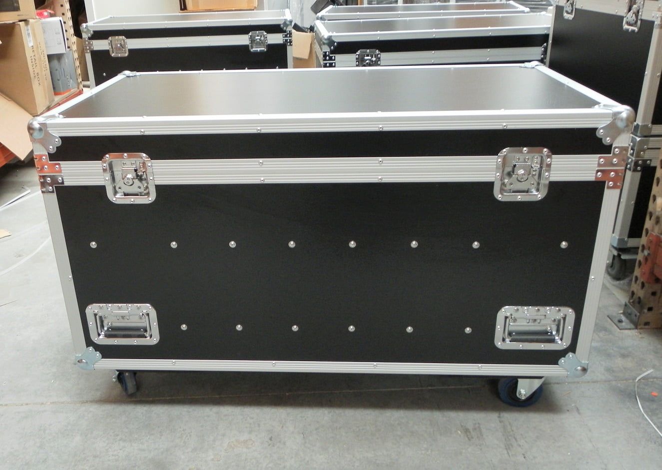 Custom Made Top Loading Packer Case With Movable Dividers and Drop Tray (view 4 of 7)