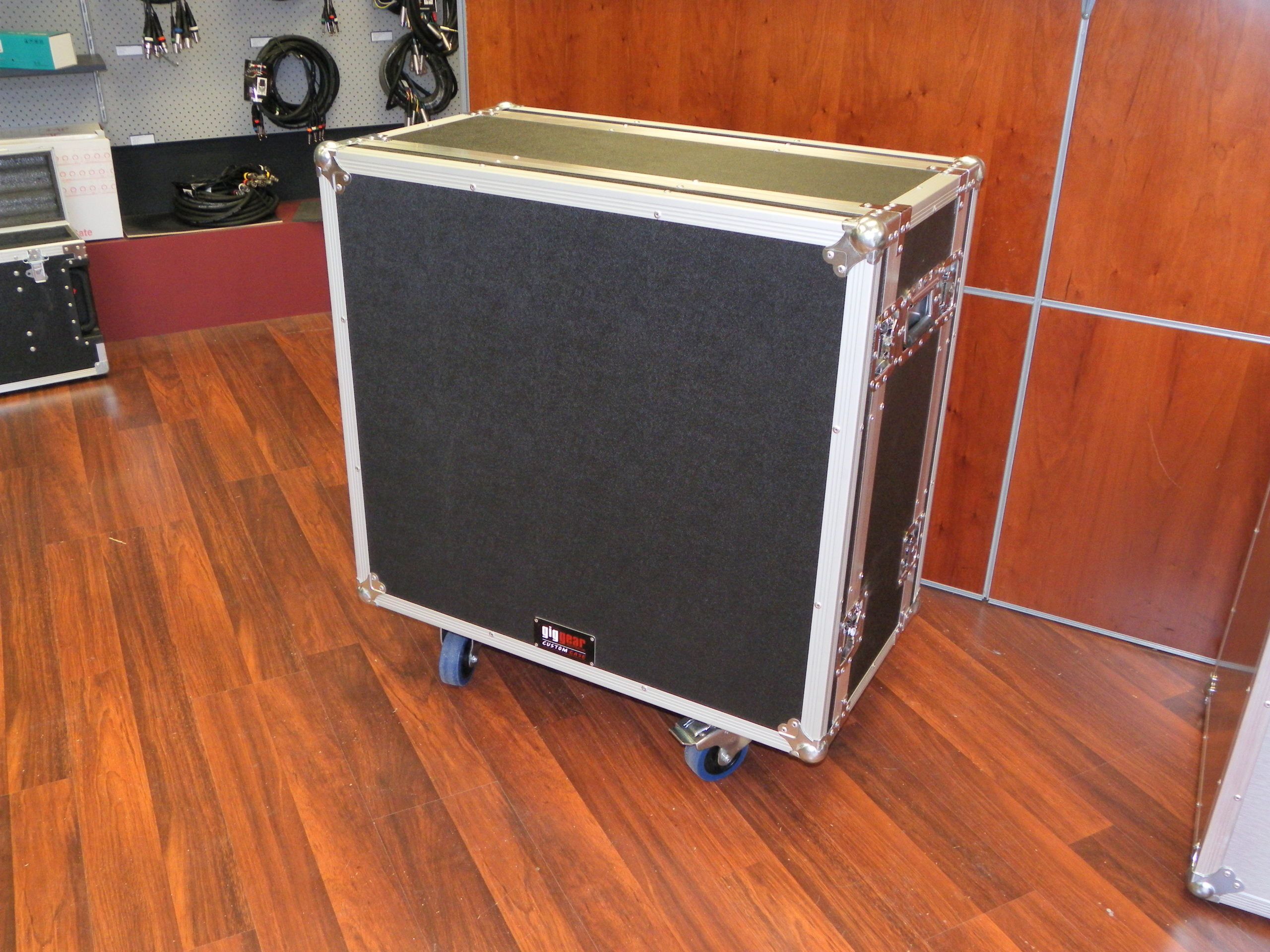 Custom Road for Double Amp Head Case on Wheels (view 4 of 5)