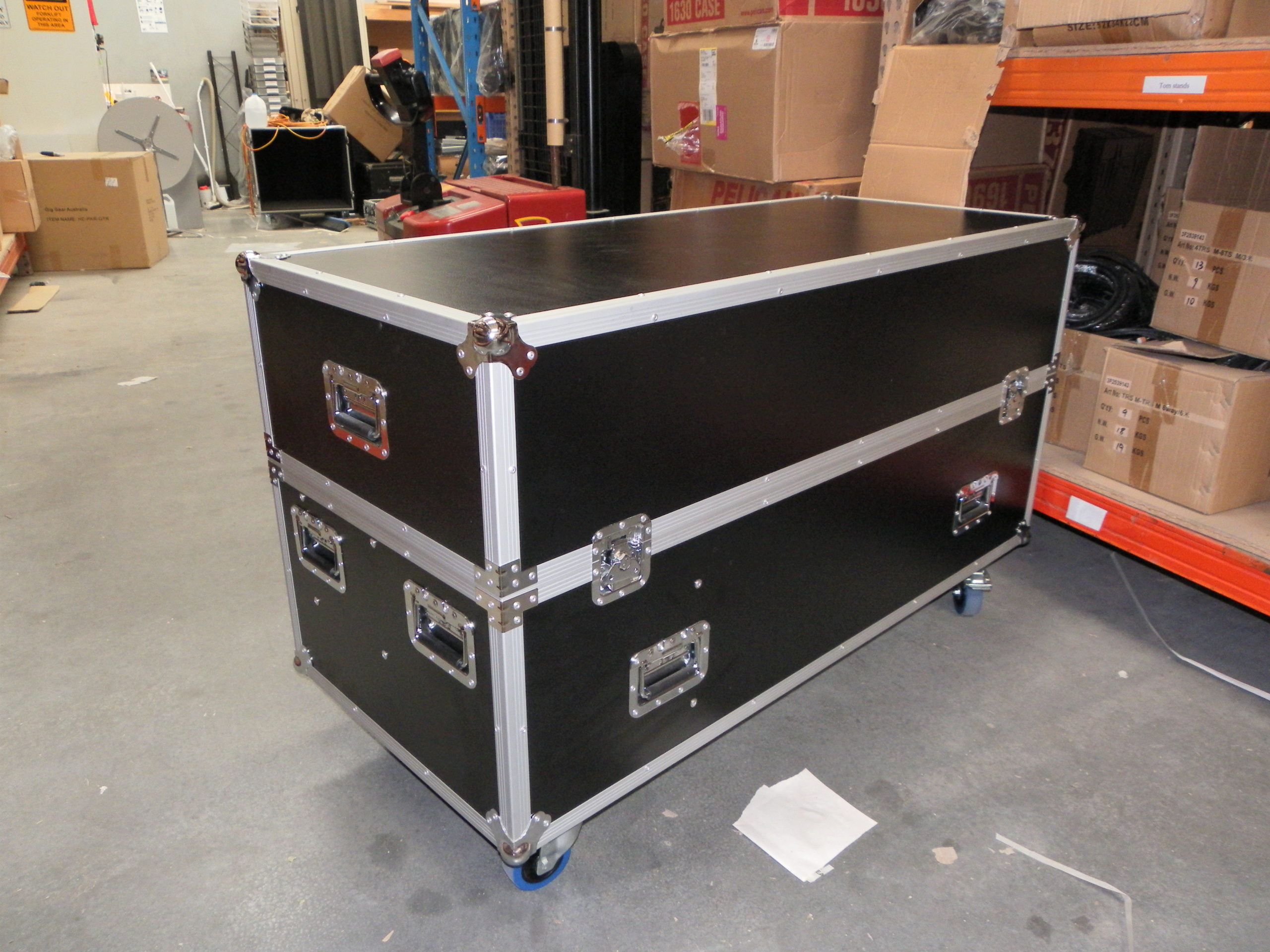 Custom Triple Screen Case With Storage Compartment (view 3 of 3)