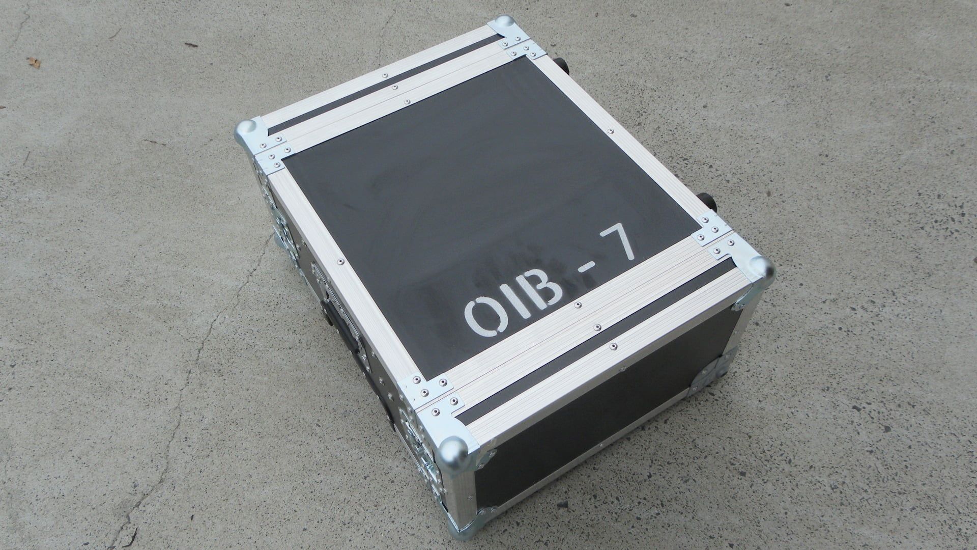 Custom Roller Packer With Drawers and Trolley (view 9 of 10)