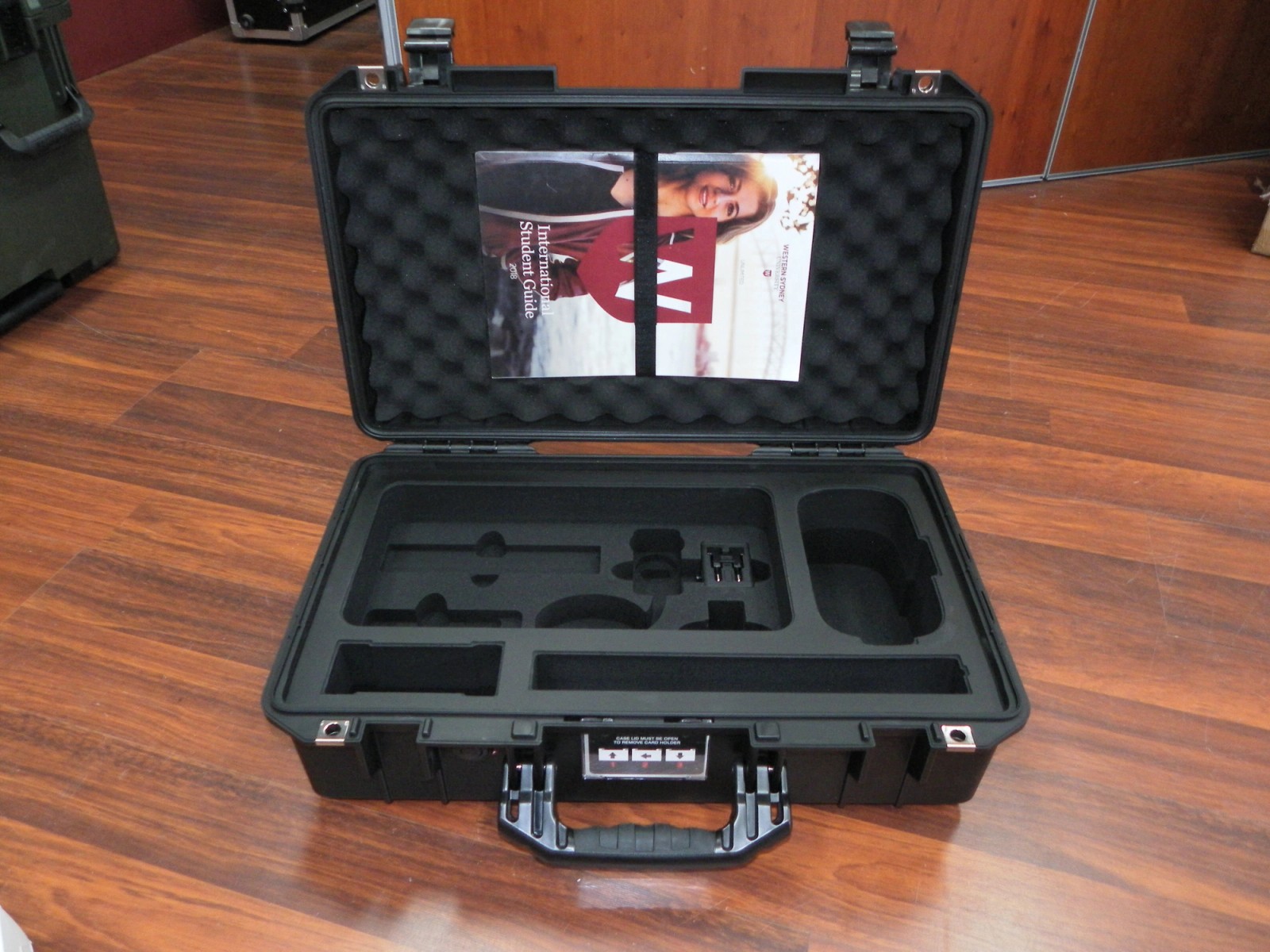 Pelican 1525 With Custom Foam Insert With Document Holder