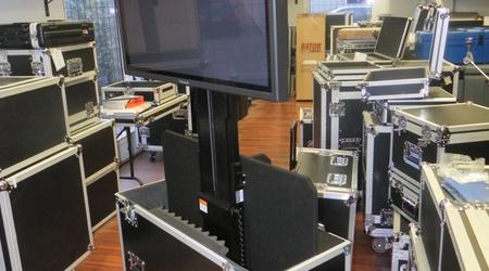 Custom Screen Case Road Case With Motorised Screen Lift