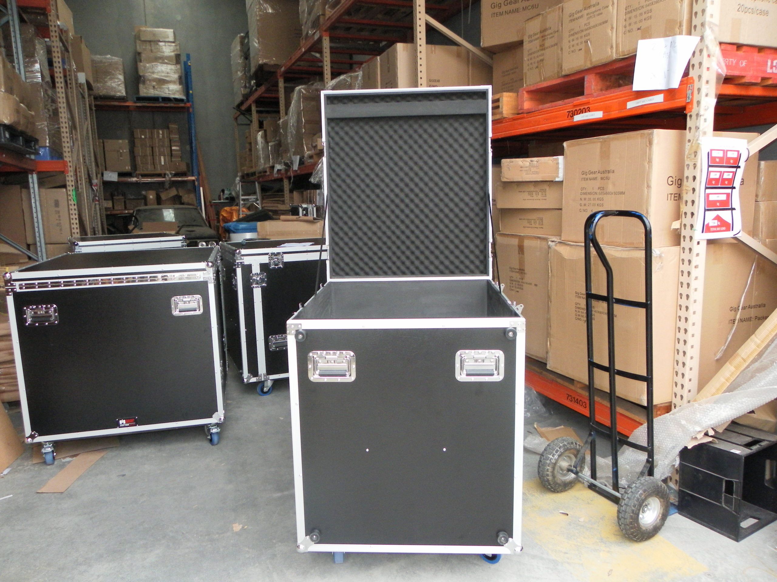Custom Front and Top Opening Road Case With Ramp for Timpani Drum (view 6 of 9)