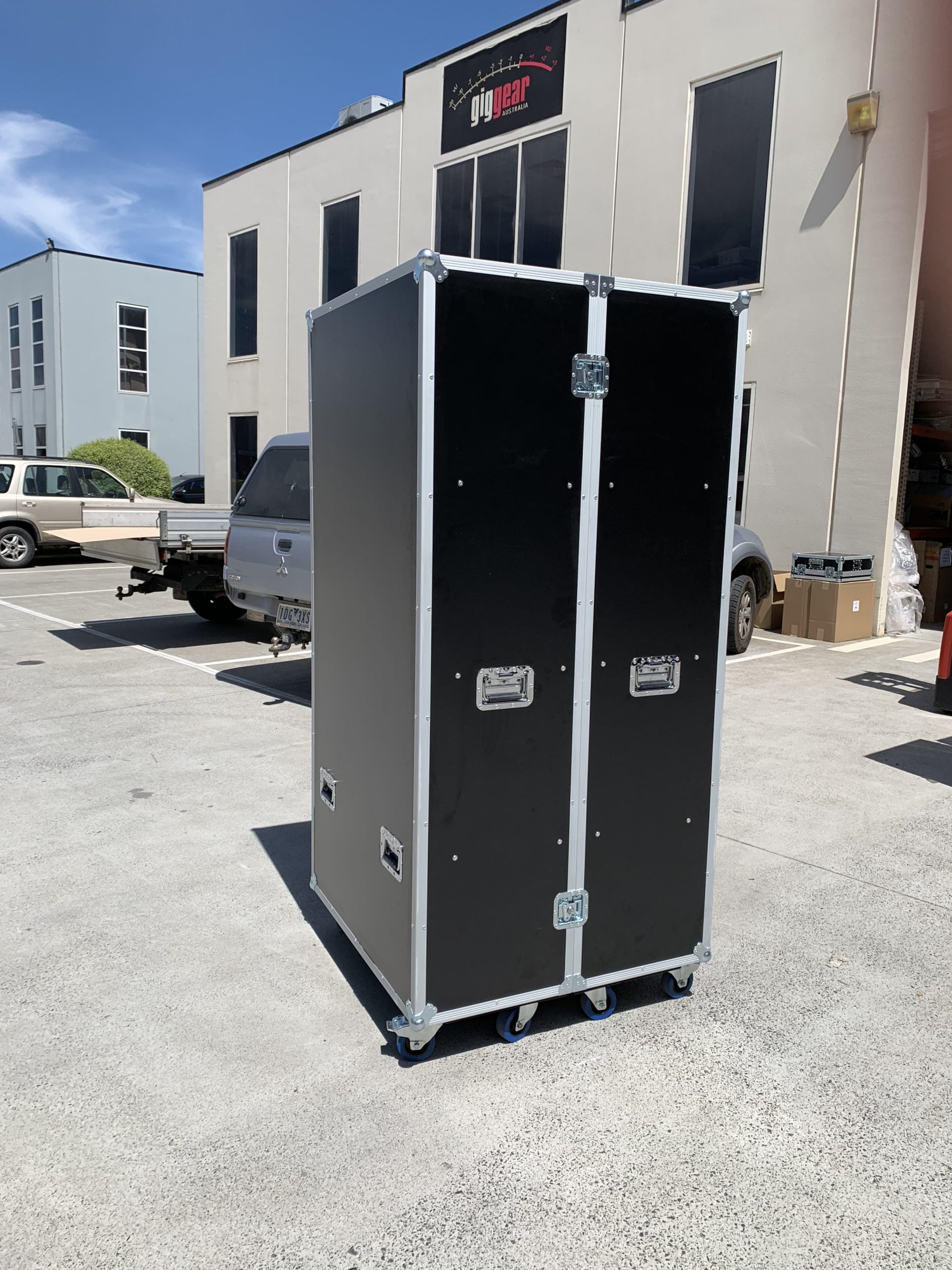 Large Helmet and Suit Road Case / Wardrobe / 50 50 Split Road Case (view 6 of 15)