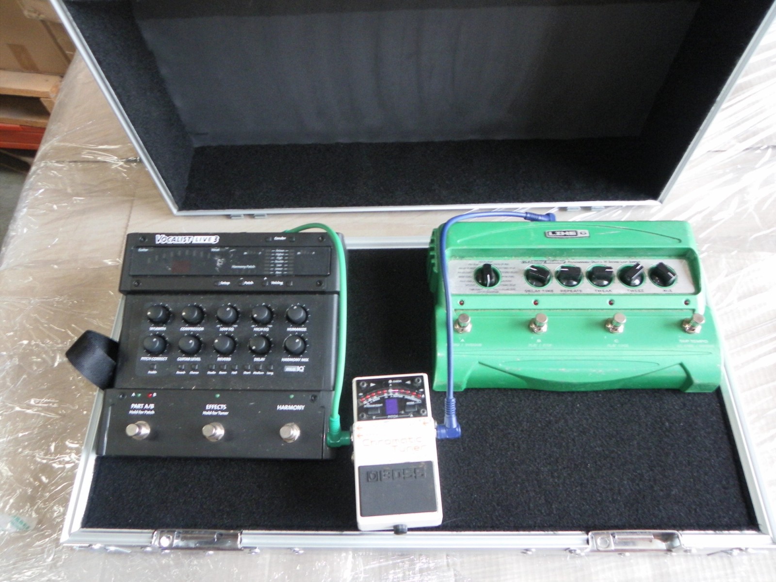 Small Custom Pedalboard With False Floor