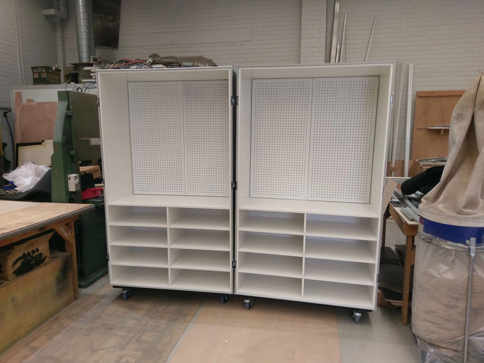Wardrobe Style Road Case / Merchandise Case on Base Castor