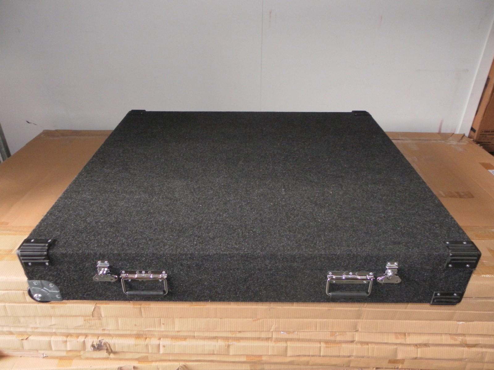 Custom Mid Duty Carpeted Mixer Case