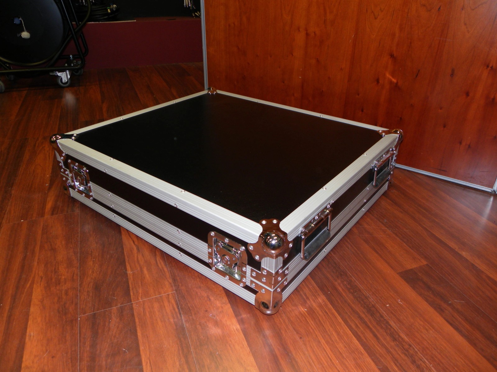 Custom Mixer Road Case For Allen & Heath Zed 420