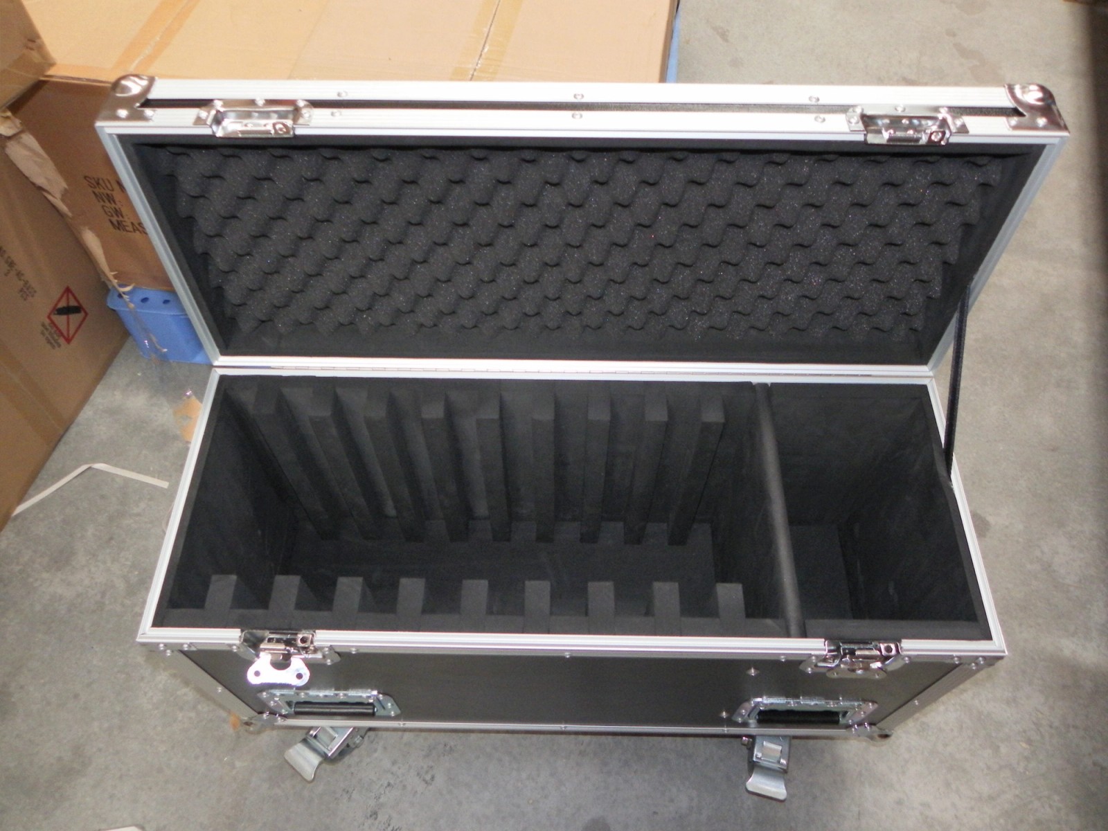 Custom Made Road Case With Laptop Dividers And Accessories Compartment
