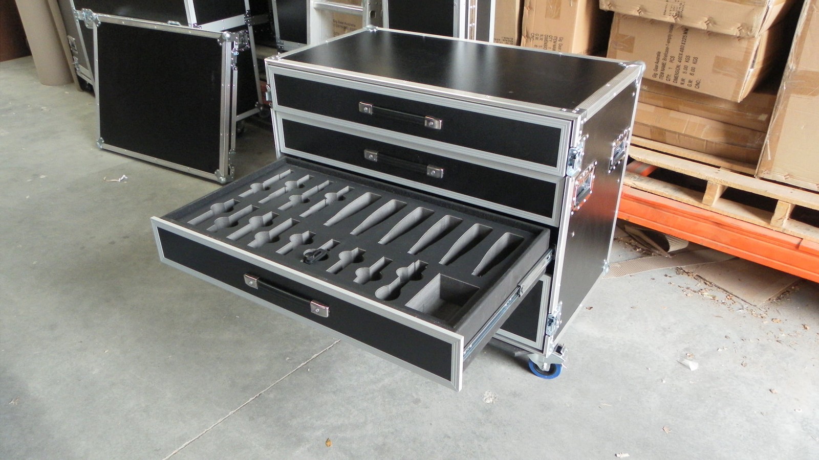 Custom Drawers Road Case With Custom Foam