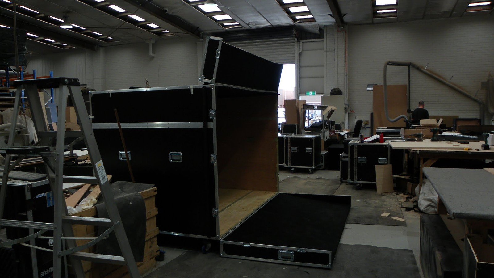 Giant Packer Case With Front Hinged Lid