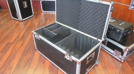 Custom Roller Packer Road Case Multiple Compartments & Laptop Dividers