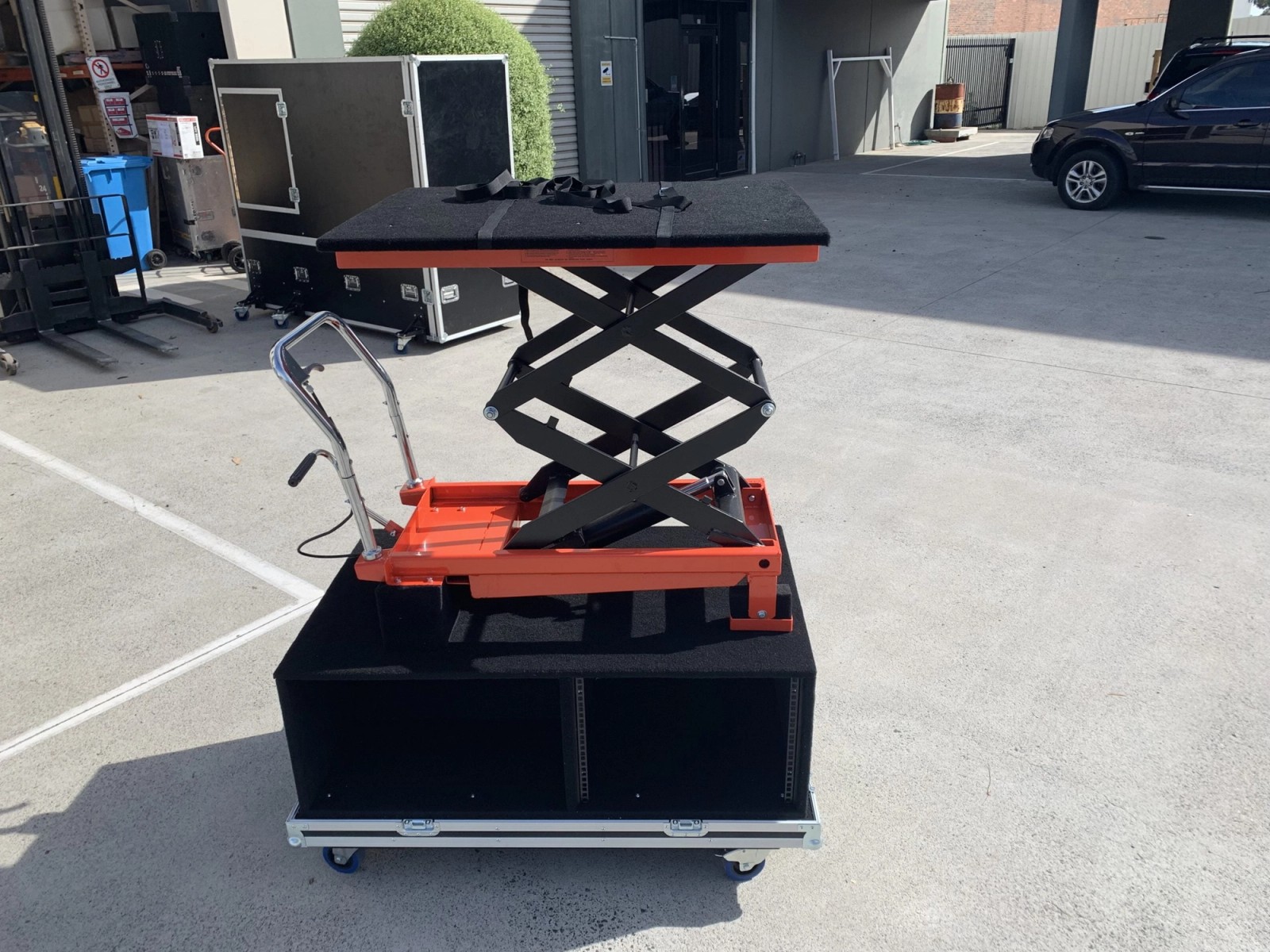 Projector Road Case With Scissor Lift