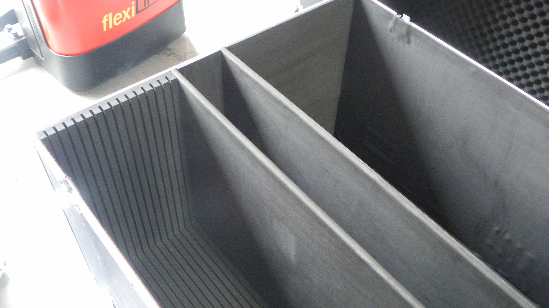 Custom Road Case Packer With Foam Dividers and Hard Dividers (view 4 of 7)