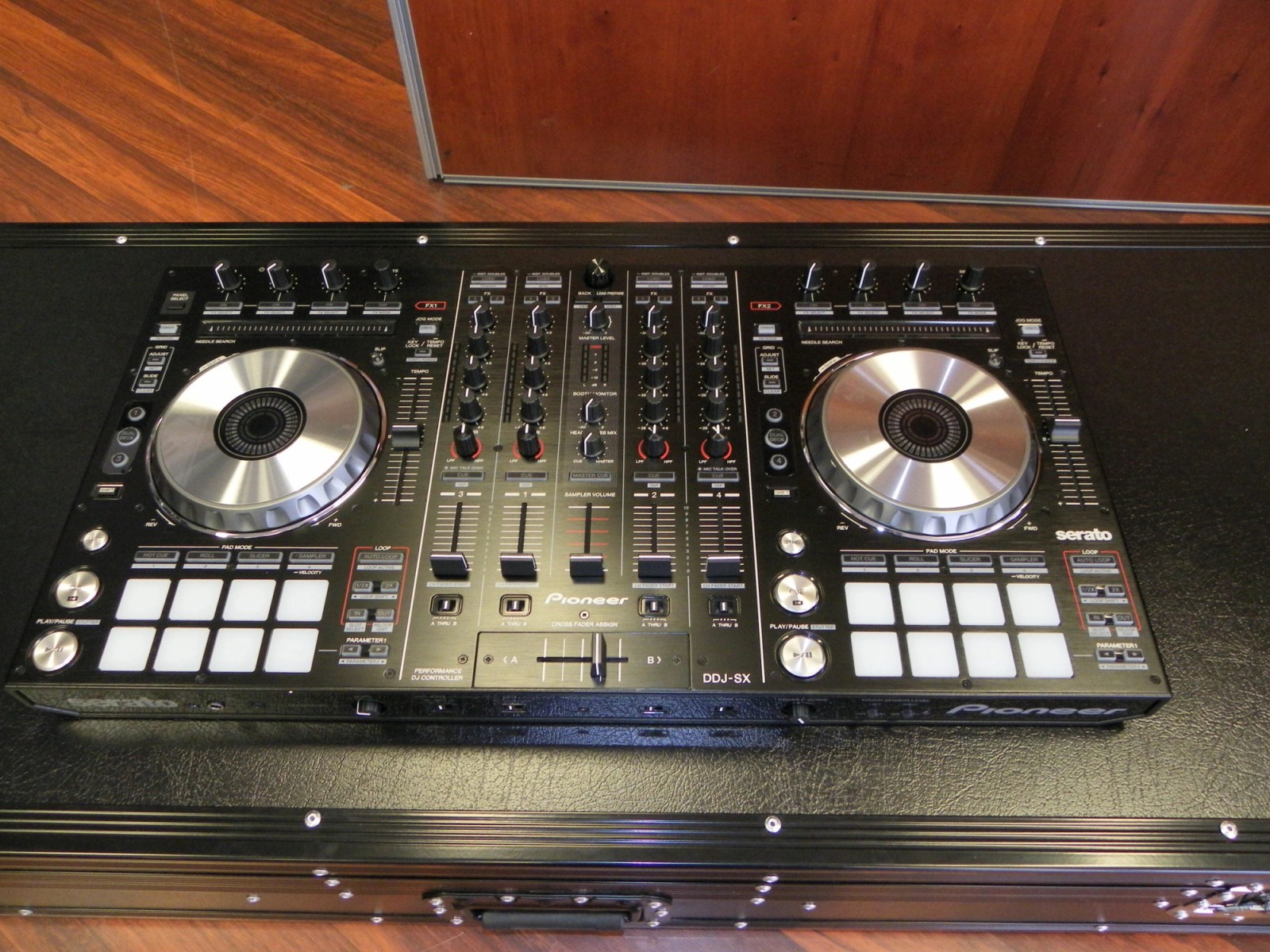 Custom Black Road Case For DJ Turntables With Black Hardware