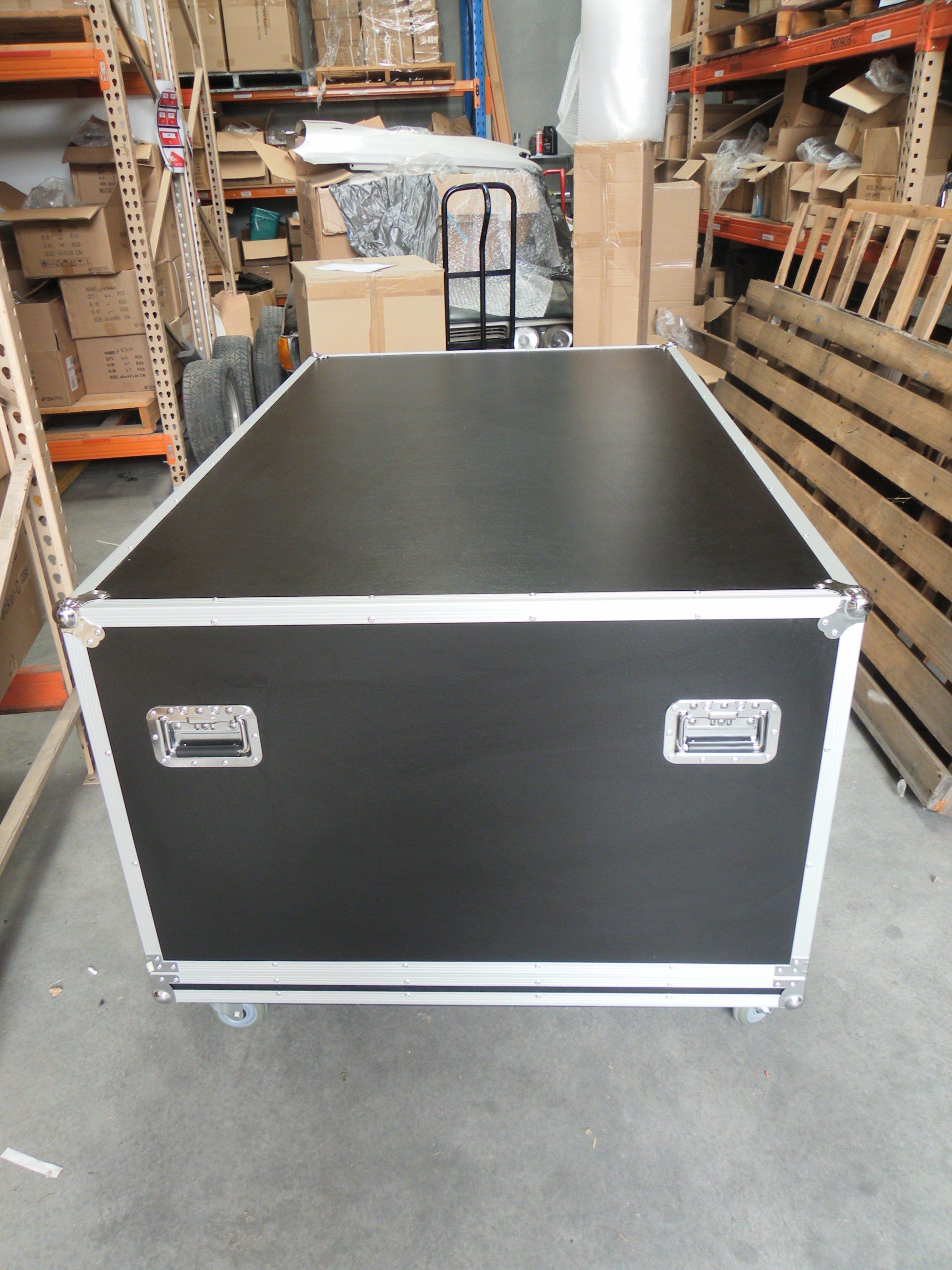 Large Oversized Packer Road Case With Lift Off Lid (view 3 of 5)