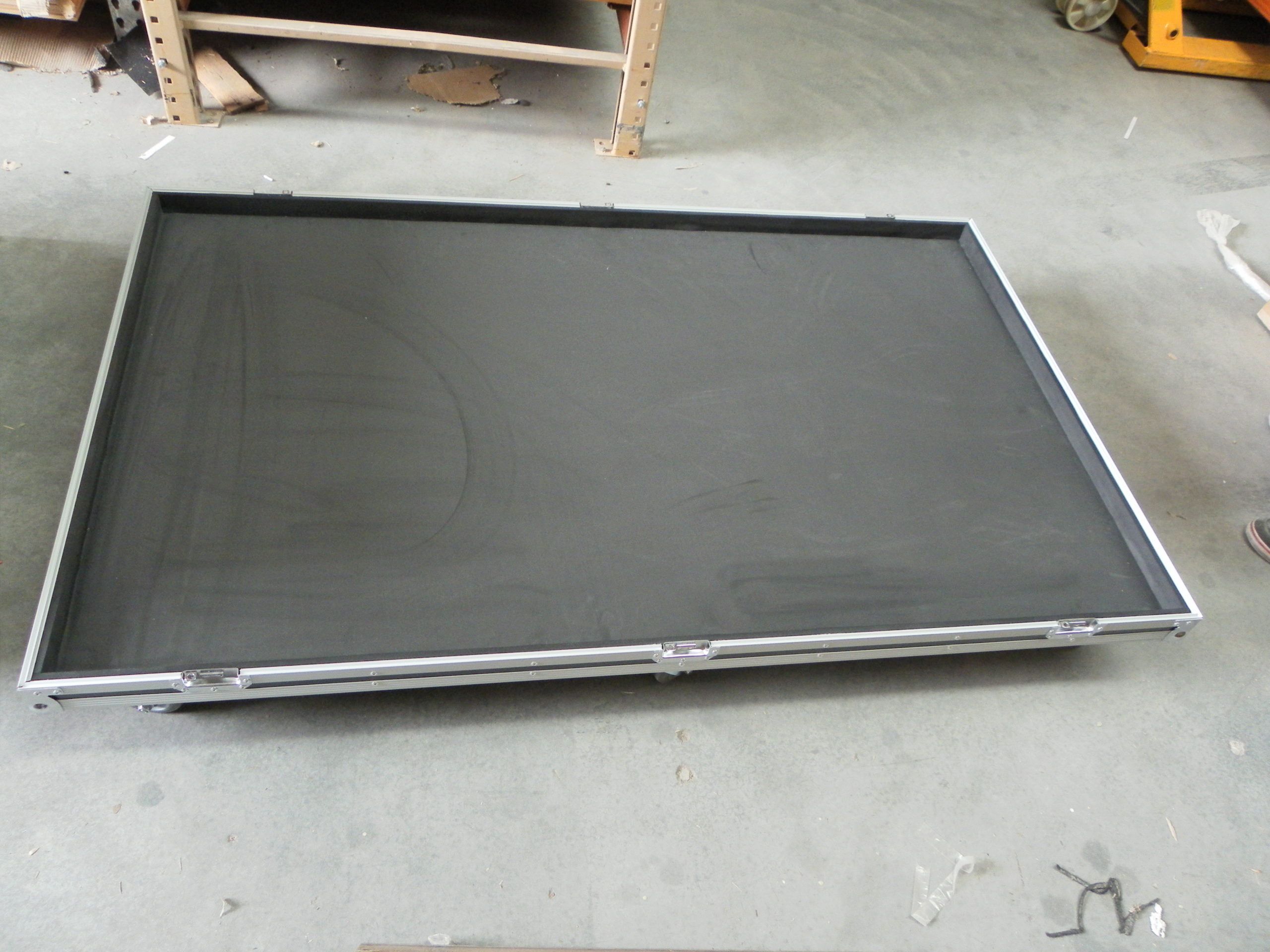 Large Oversized Packer Road Case With Lift Off Lid (view 5 of 5)