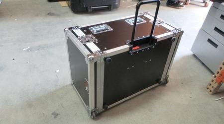 Custom Made Rolling Rack Case With Extendable Handles and Corner Castors