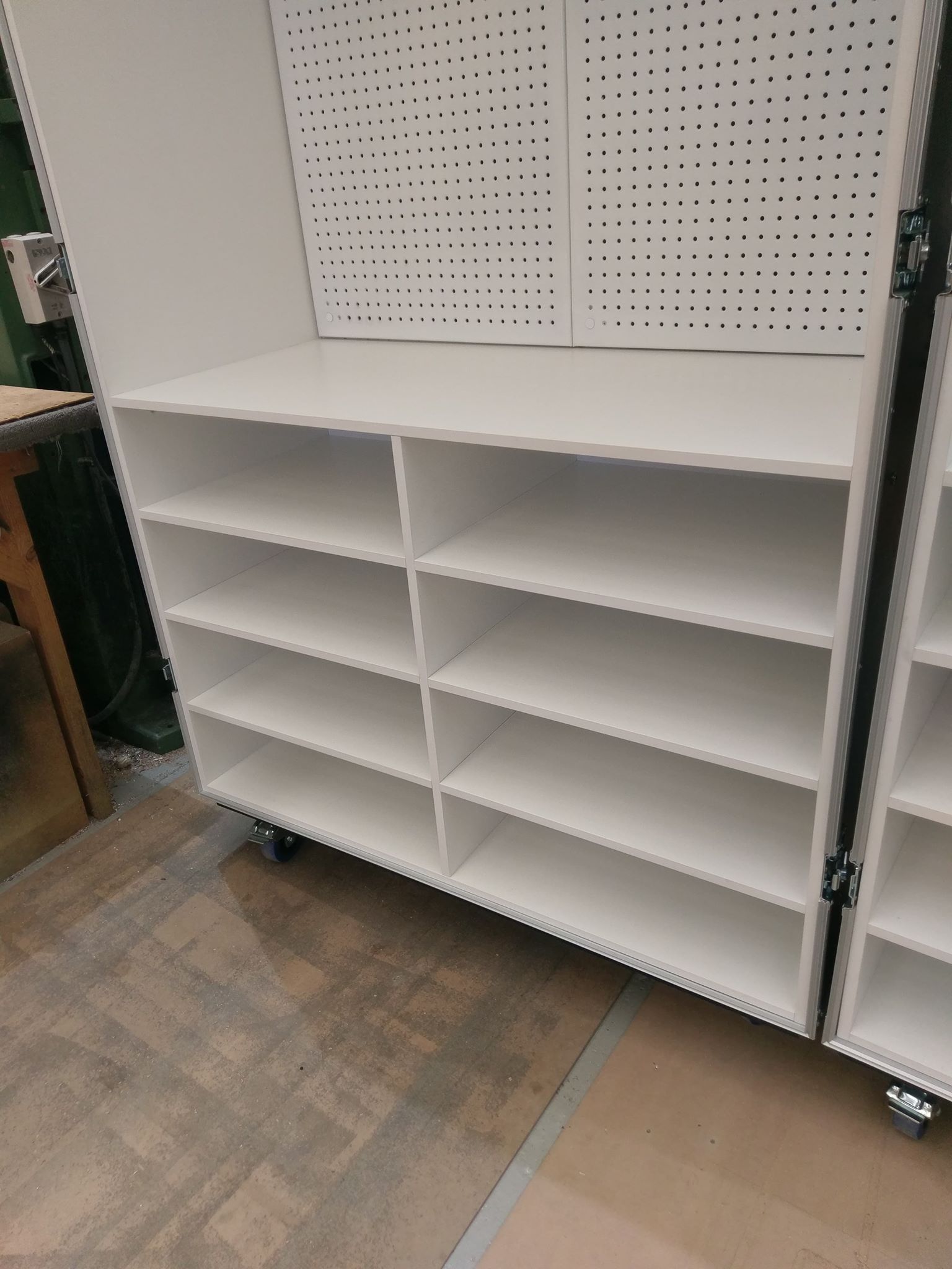 Wardrobe Style Road Case / Merchandise Case on Base Castor (view 4 of 7)