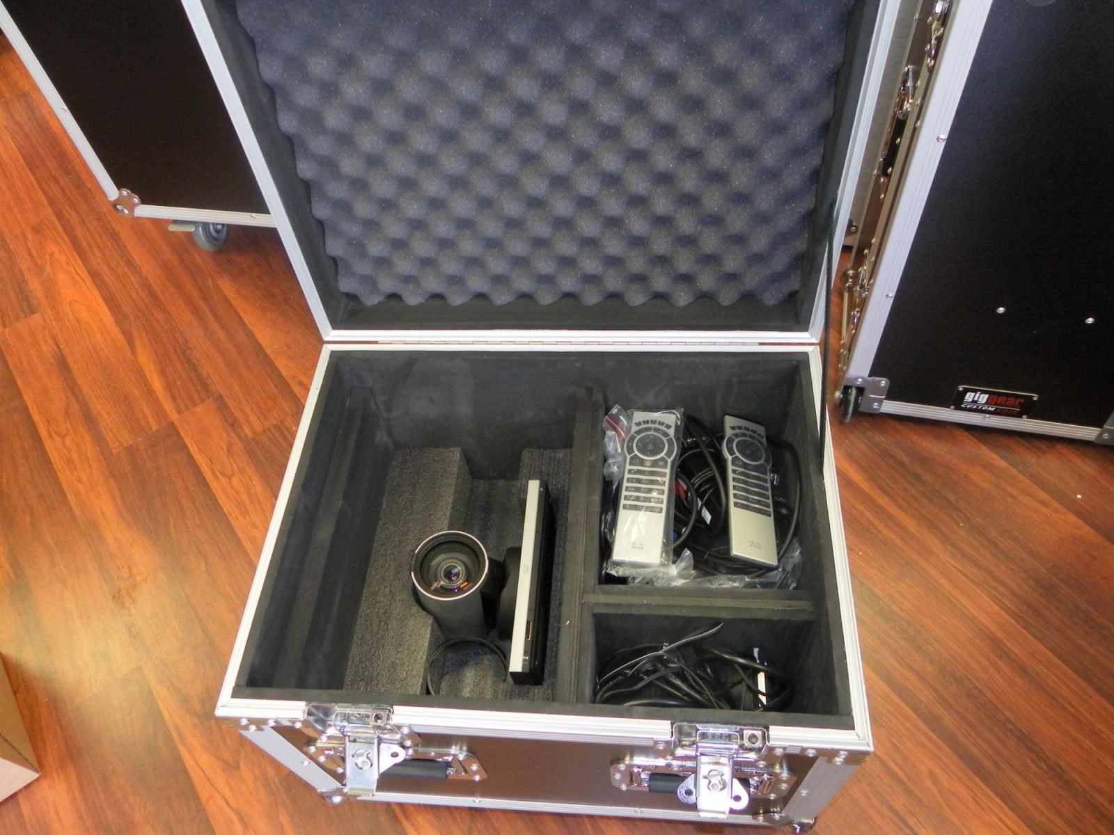 Custom Top Loading Packer Case For IT Equipment