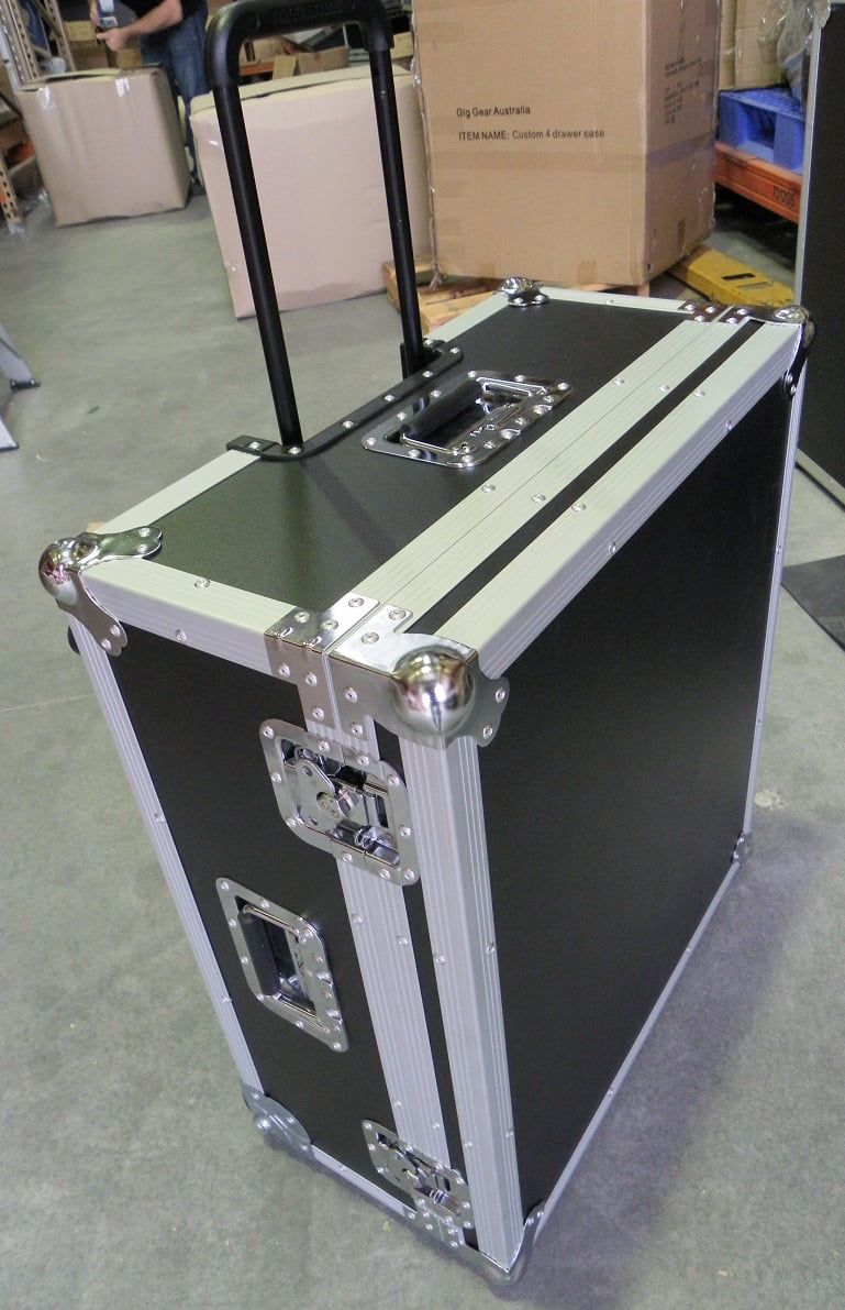 Heavy Duty Custom Made Roller Packer Road Case With Dividers (view 6 of 7)
