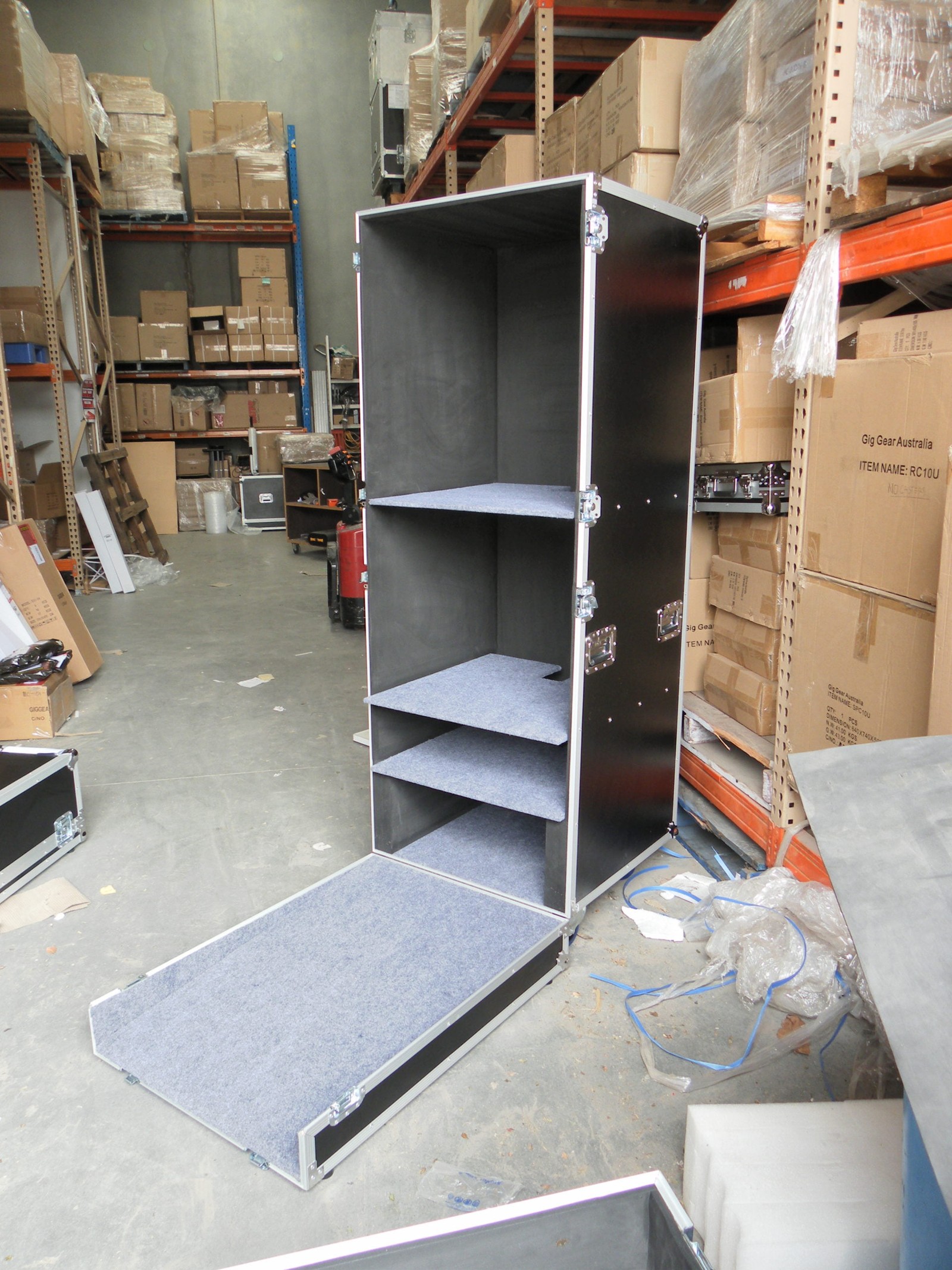 Tall Road Case With Front Opening Split and Ramp