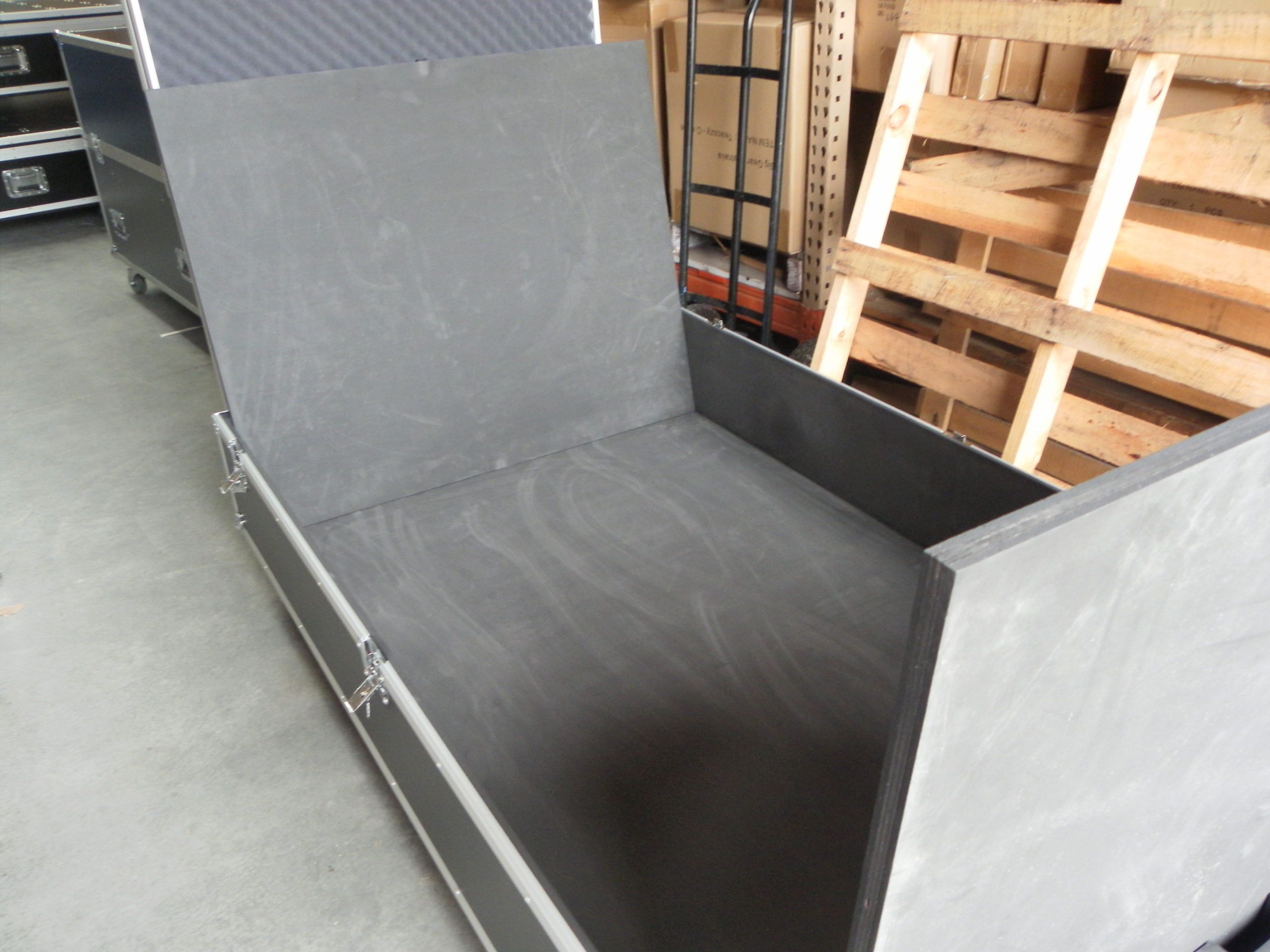 Custom Signage Panel Road Case (view 3 of 7)