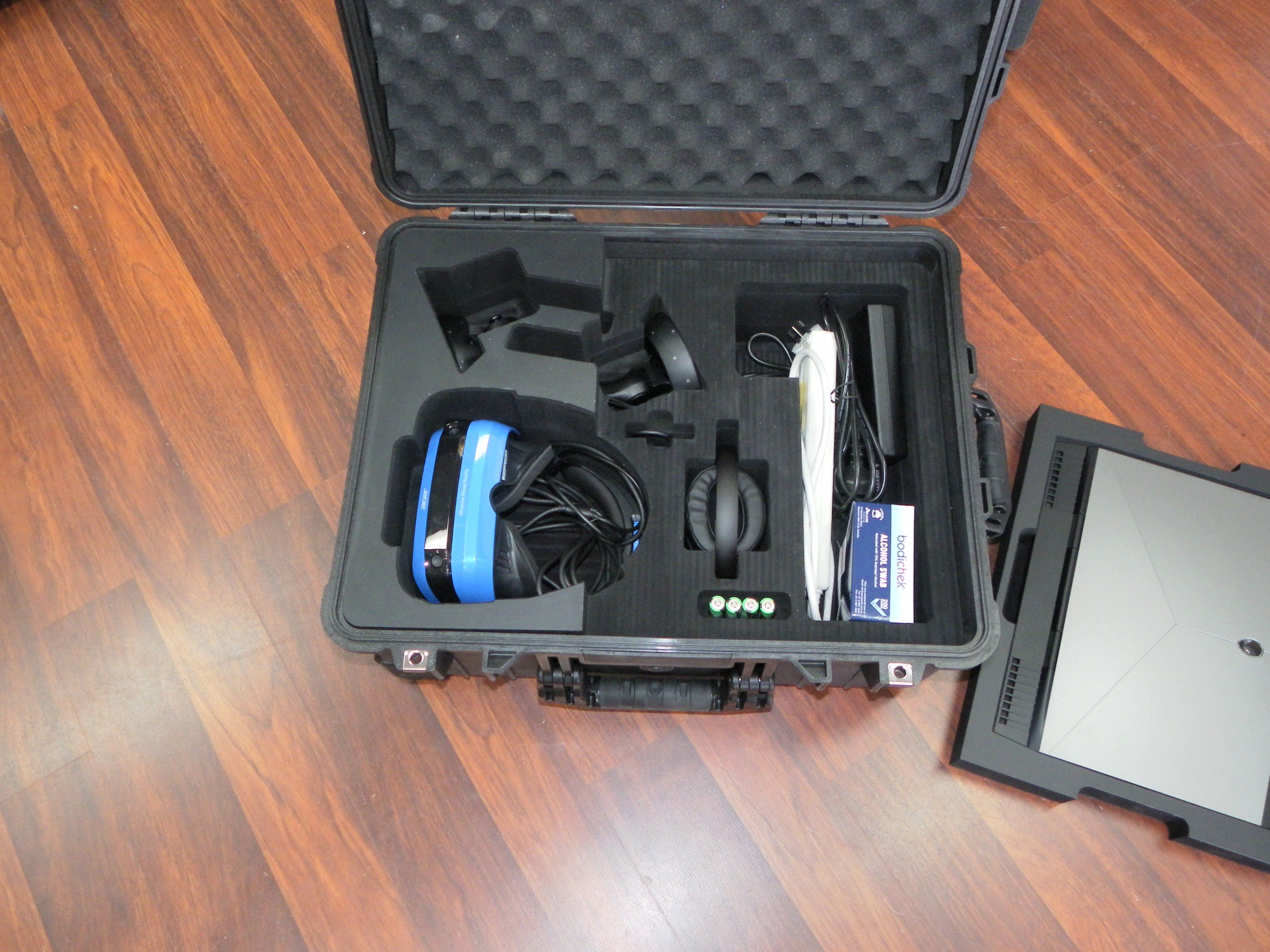 VR Multi Layered Custom Foam Insert For VR Headset (view 4 of 7)