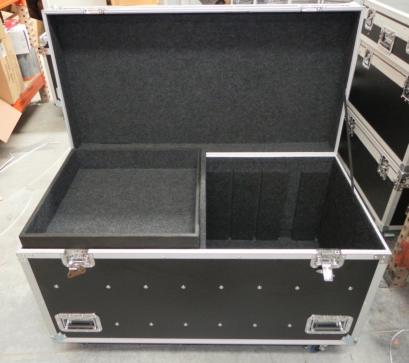 Custom Made Top Loading Packer Case With Movable Dividers and Drop Tray