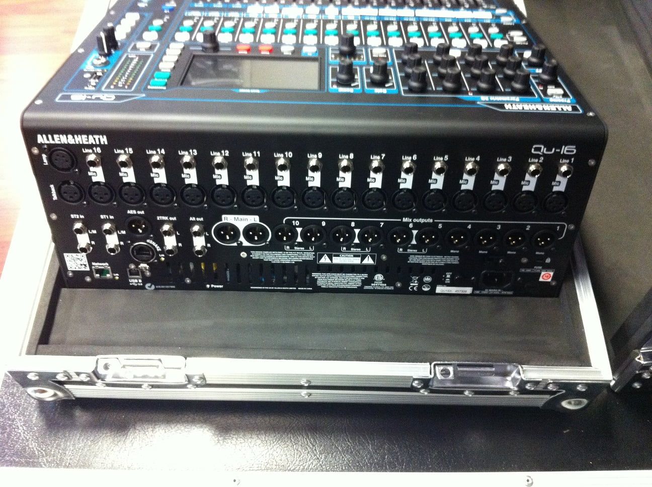 Custom Mixer Road Case For Allen & Heath QU-16 (view 3 of 3)