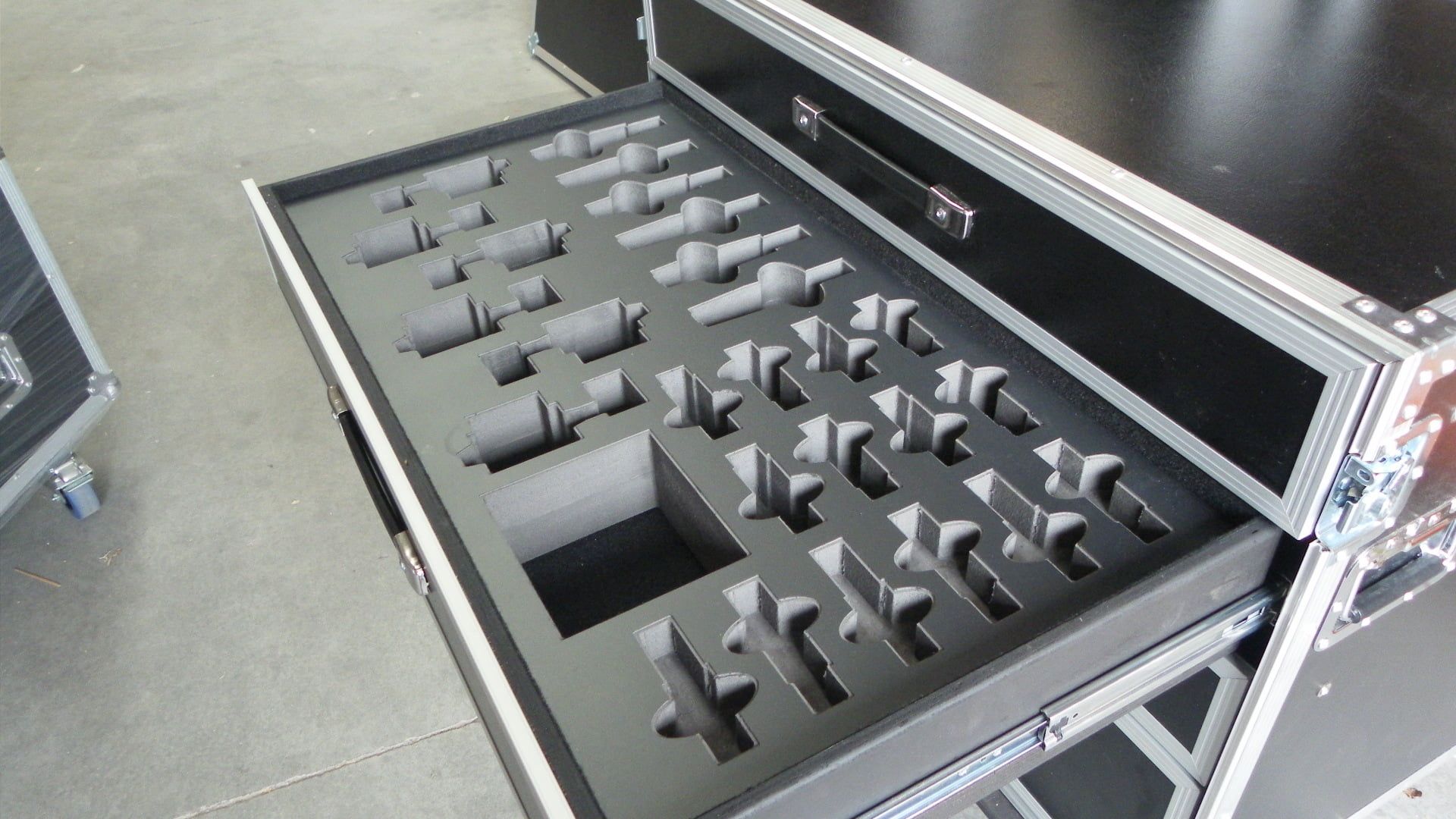 Custom Drawers Road Case With Custom Foam (view 4 of 10)