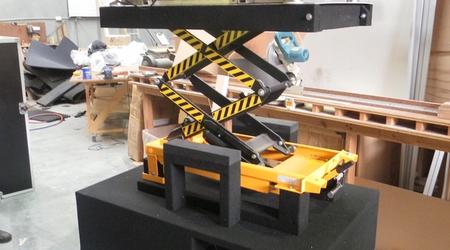 Custom Projector Road Case With Scissor Lift