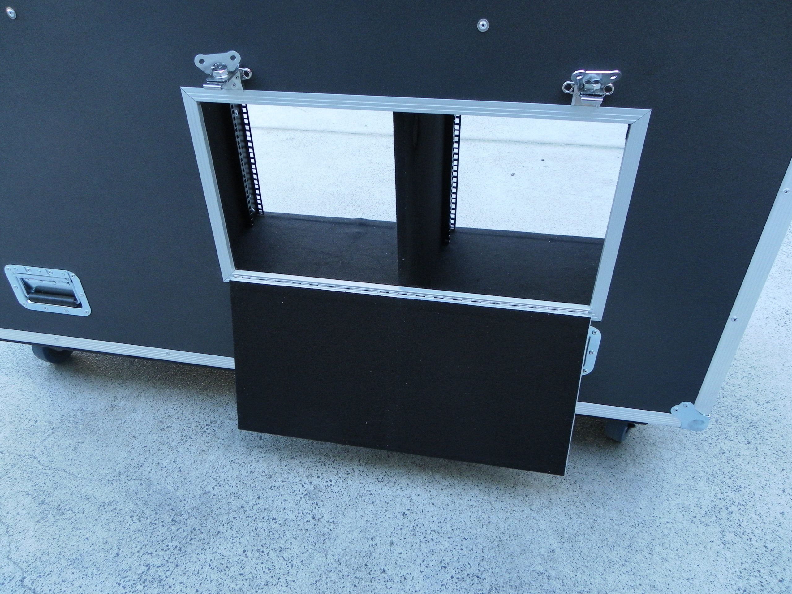 Video Workstation Road Case With Equipment Racking (view 9 of 13)