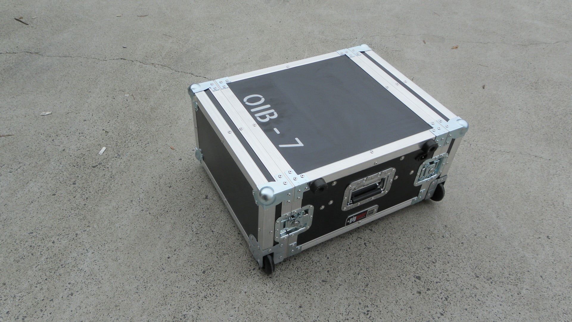 Custom Roller Packer With Drawers and Trolley (view 8 of 10)