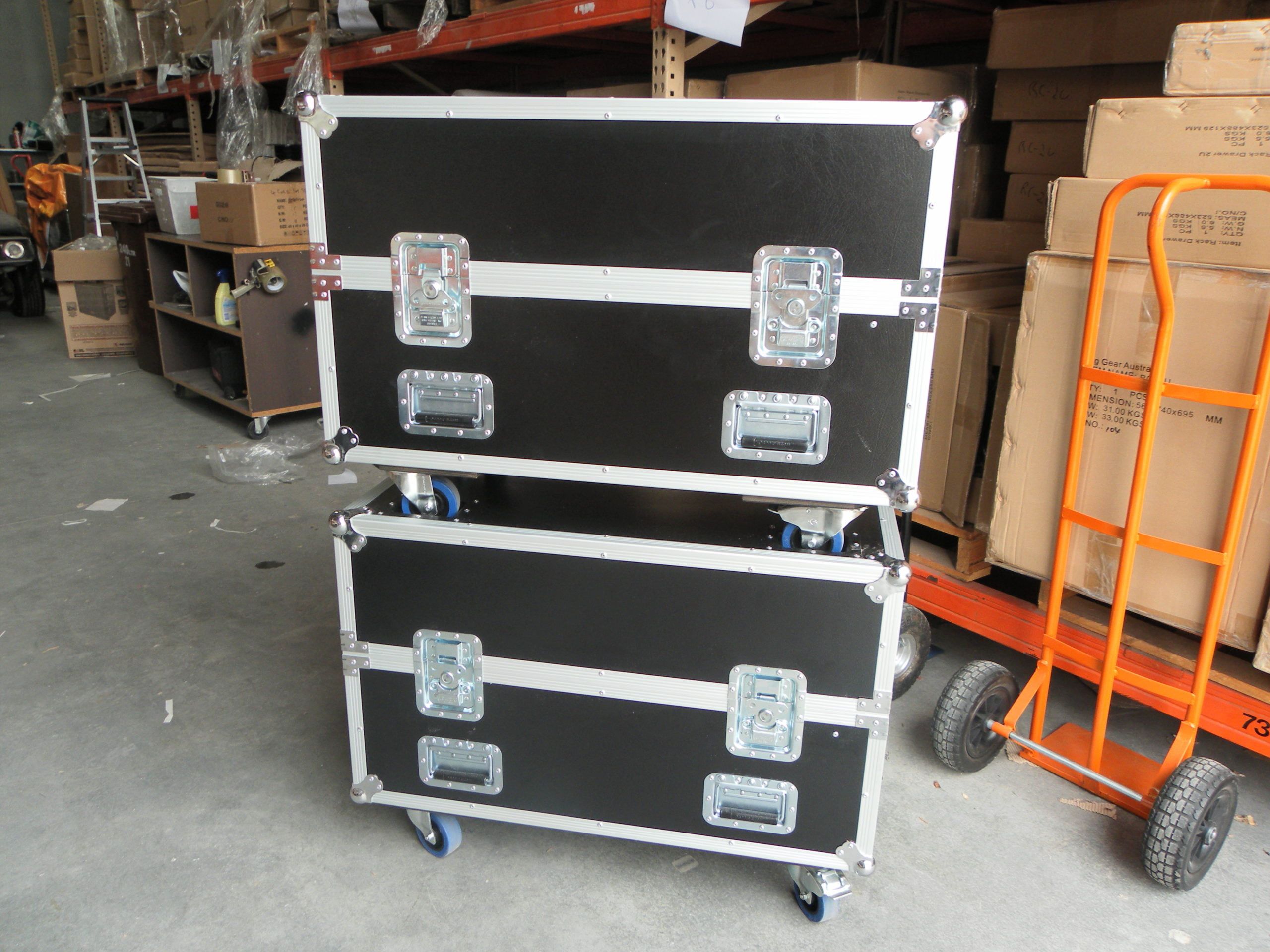 Stackable Triple Screen Case Custom Road Case (view 4 of 5)