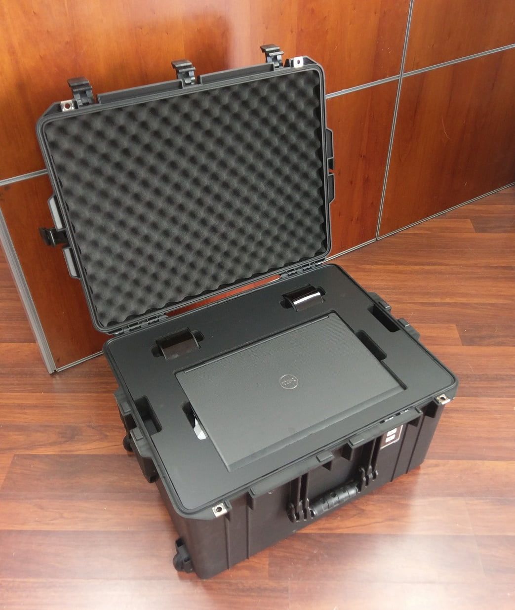 Custom Foam Insert For HTC Vive VR Headset In A Pelican 1637 Air (view 2 of 7)
