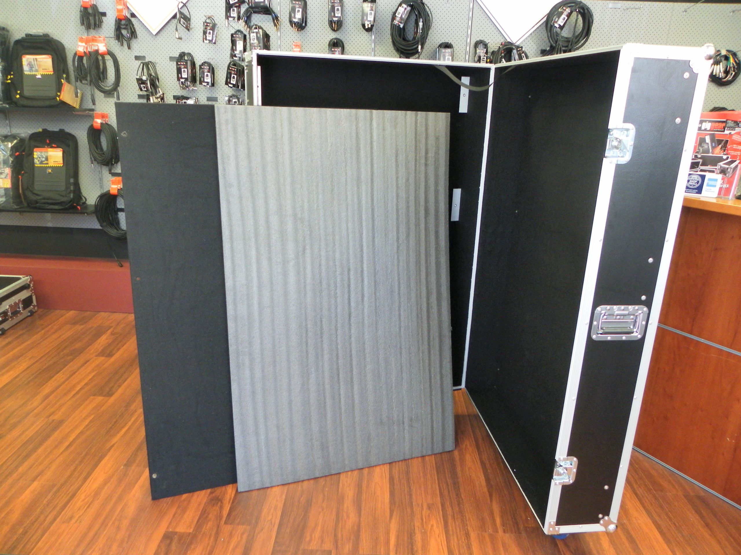Custom 50/50 Hinged Road Cases With Mounting Board (view 9 of 9)