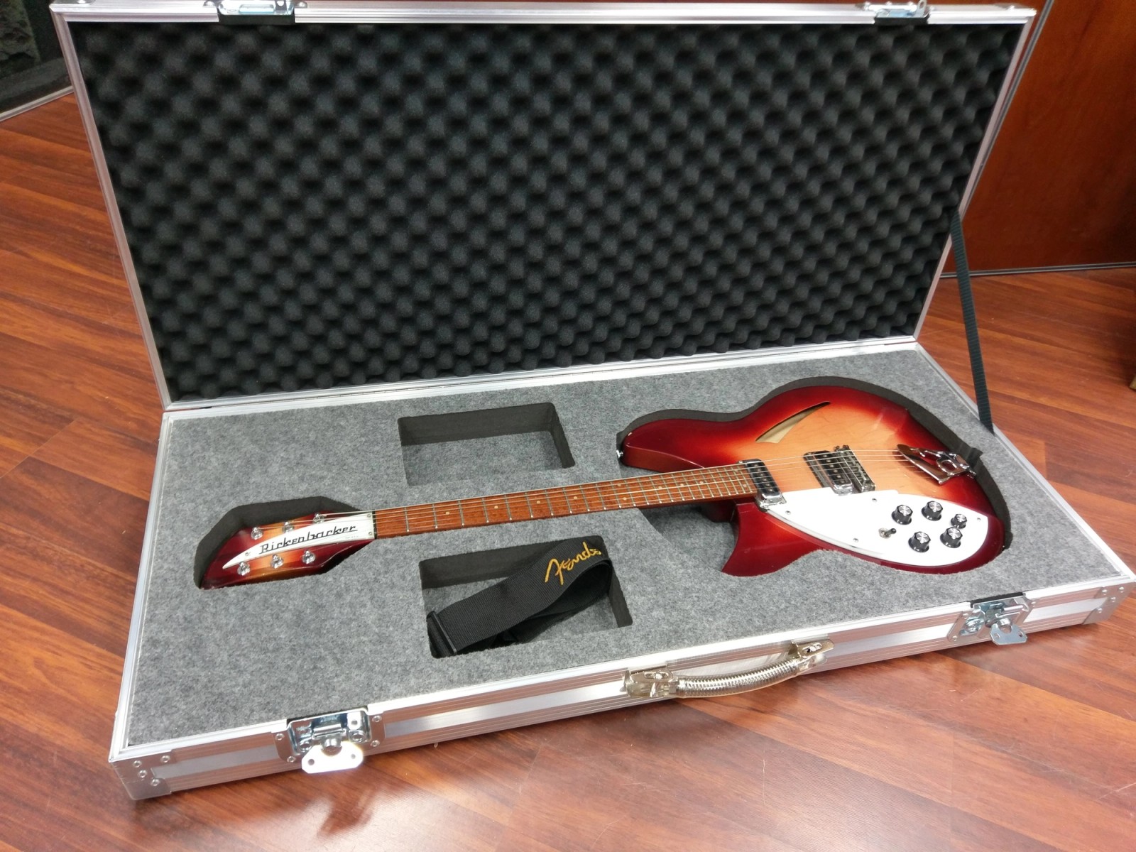 Custom Guitar Case And Insert For Rickenbacker 330 Leftie
