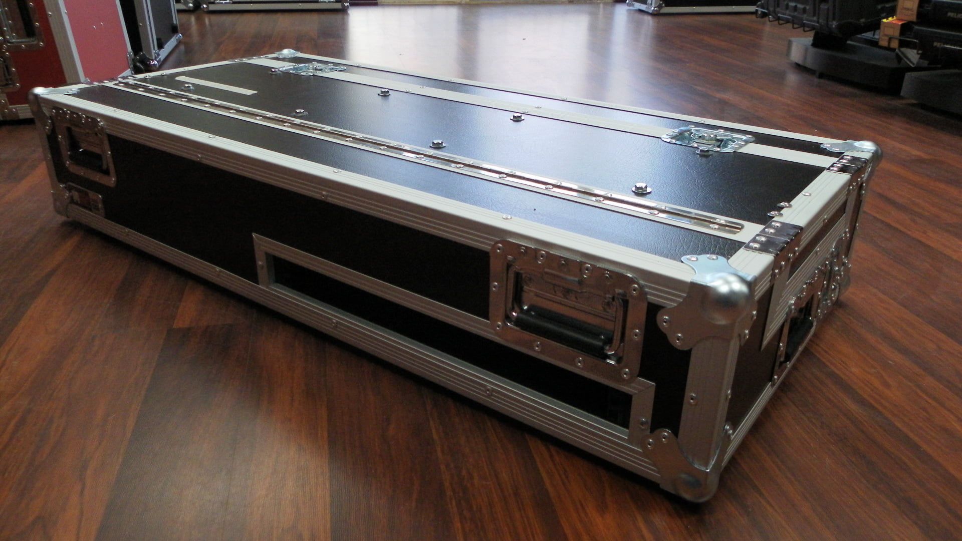 Custom Road Case For MA Commander Fader and Wing (view 5 of 6)