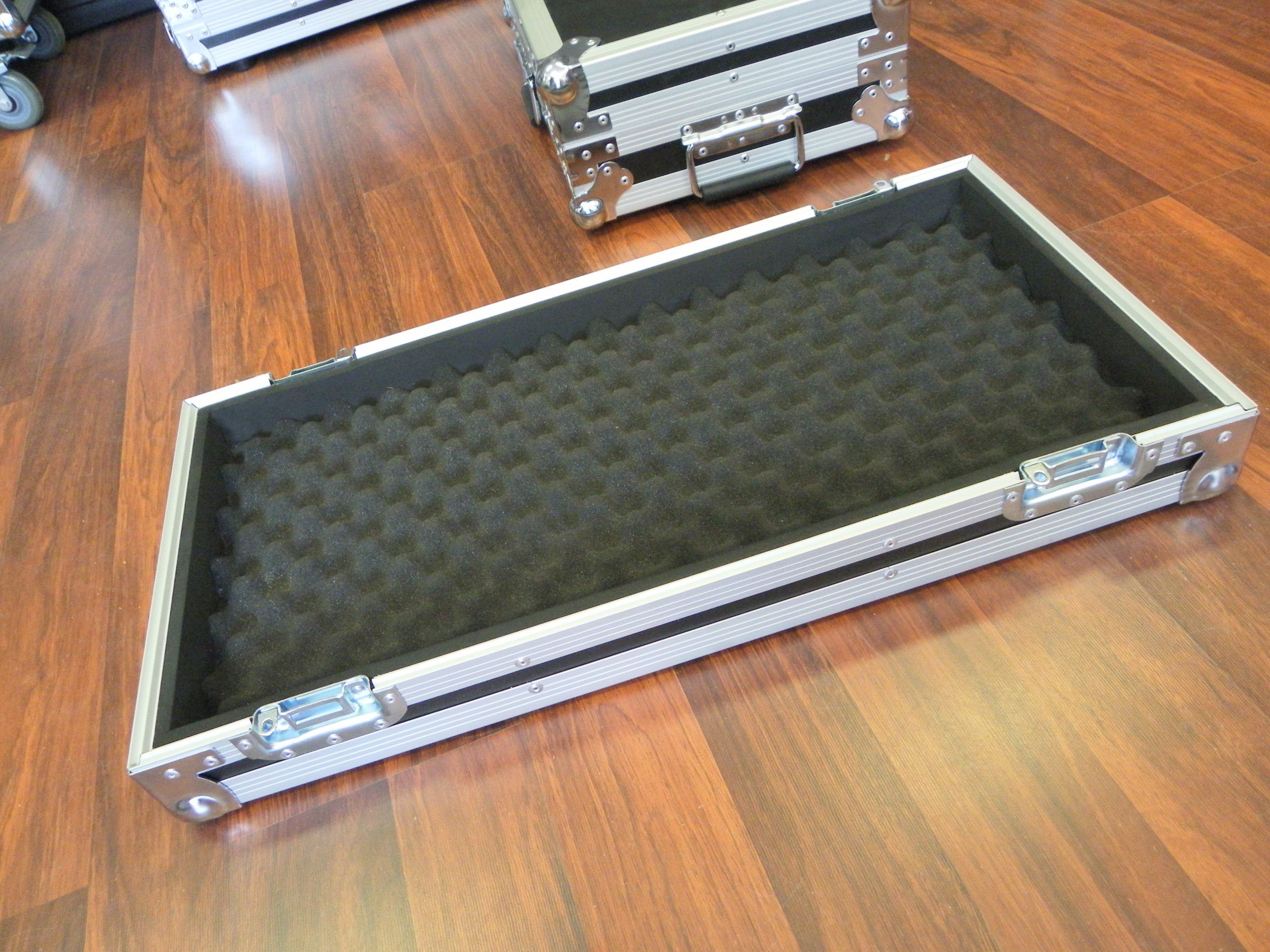 Custom Briefcase Style Packer Road Case (view 4 of 6)