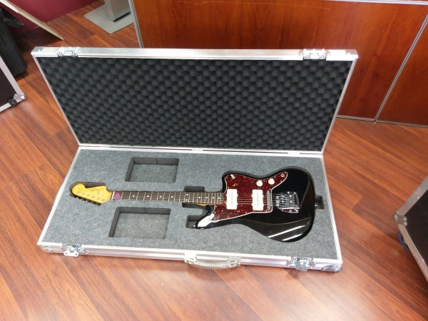 Custom Fender Jazzmaster Flightcase With Custom Foam Insert