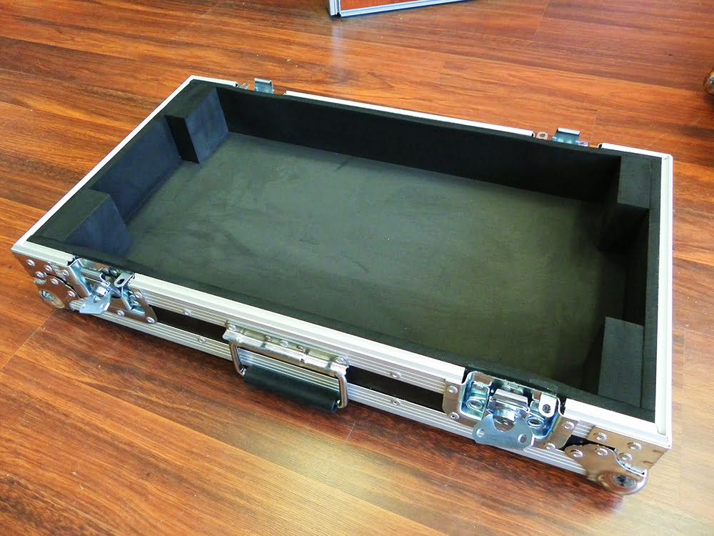 Custom Briefcase Style Packer Road Case (view 2 of 6)