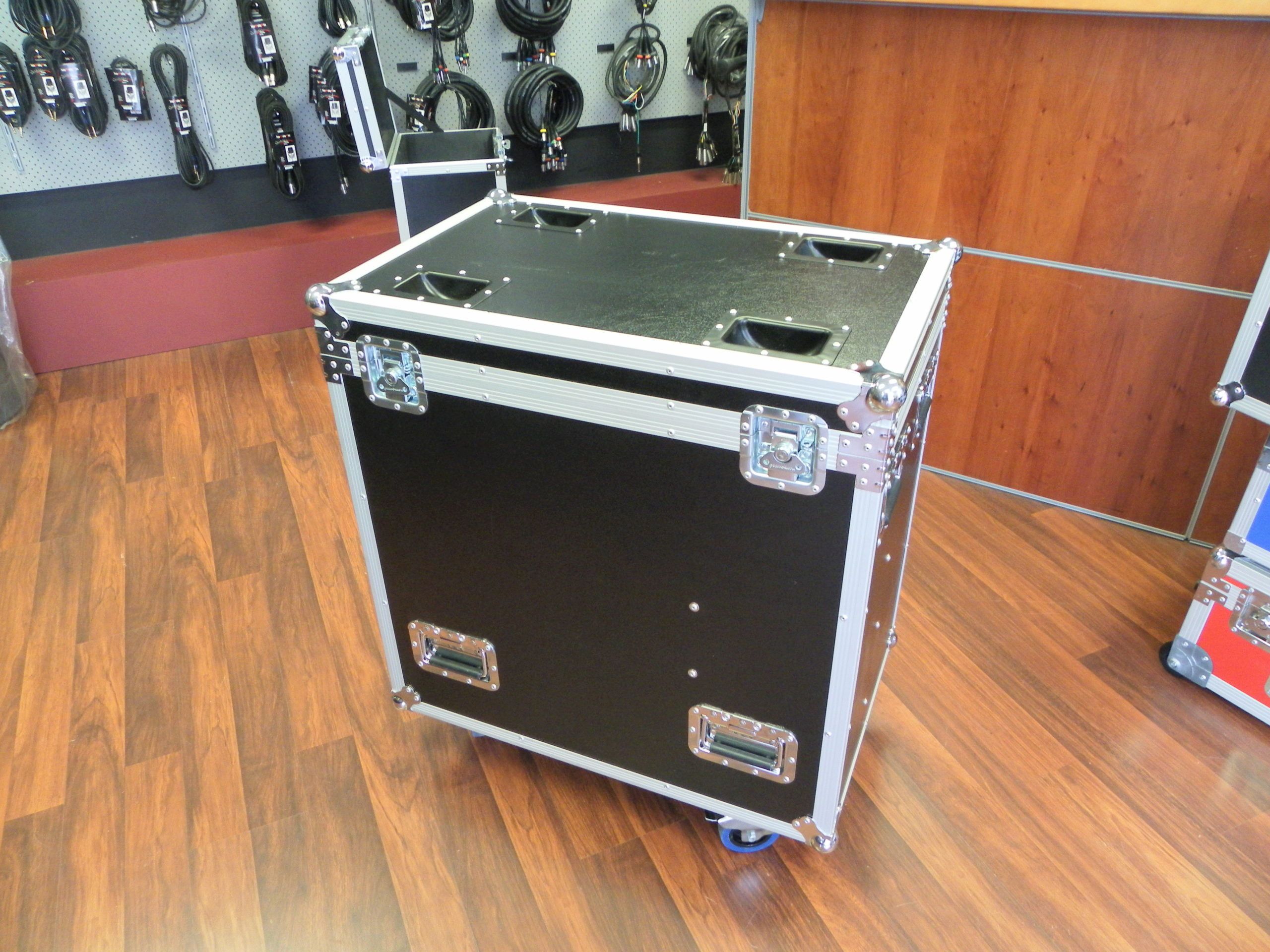 Custom Packer Road Case With Dividers, Dogbox and Custom Foam Blocks (view 6 of 8)