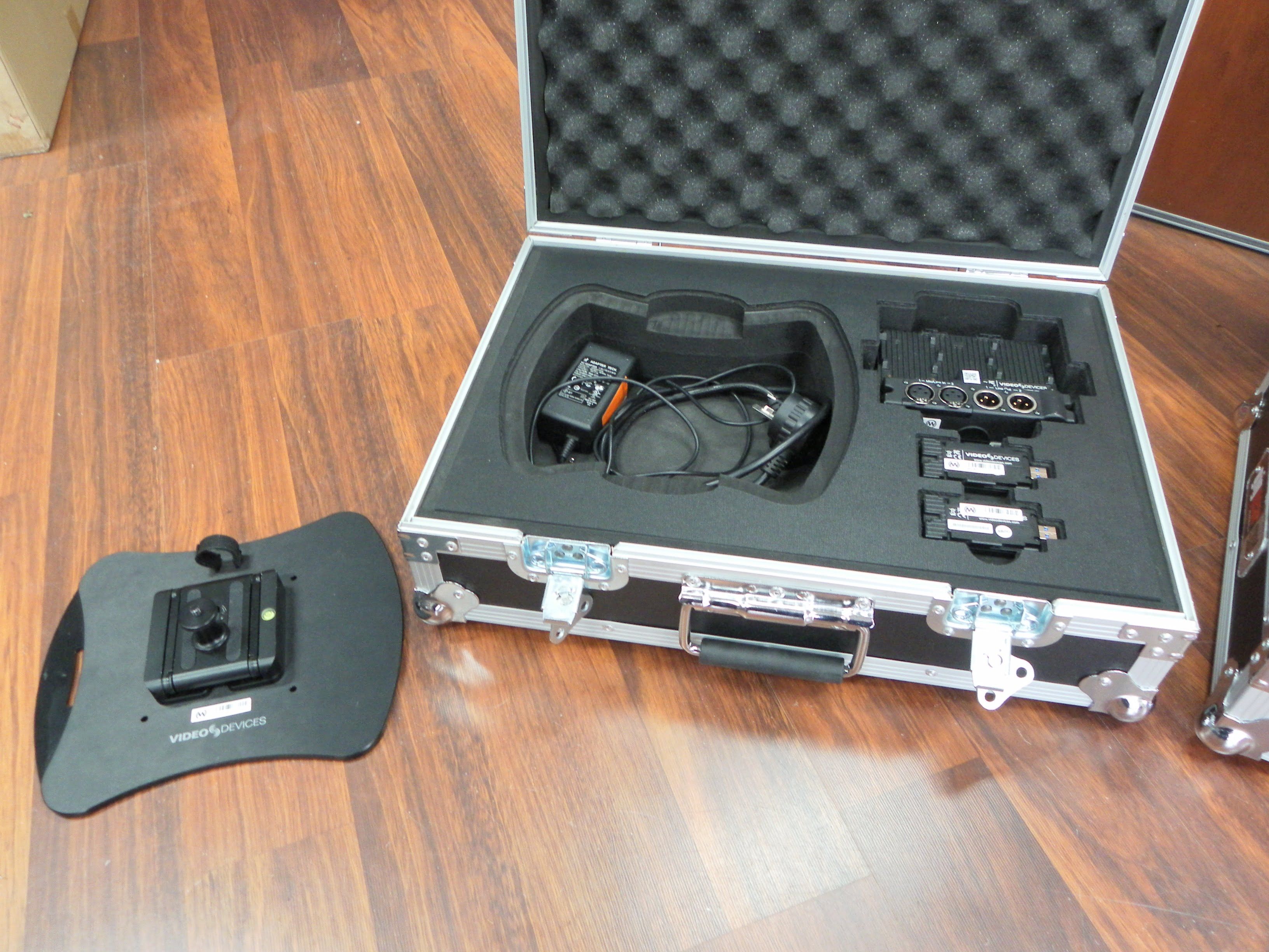 Heavy Duty Road Case Briefcase With Custom Foam Insert For Mixer (view 4 of 5)