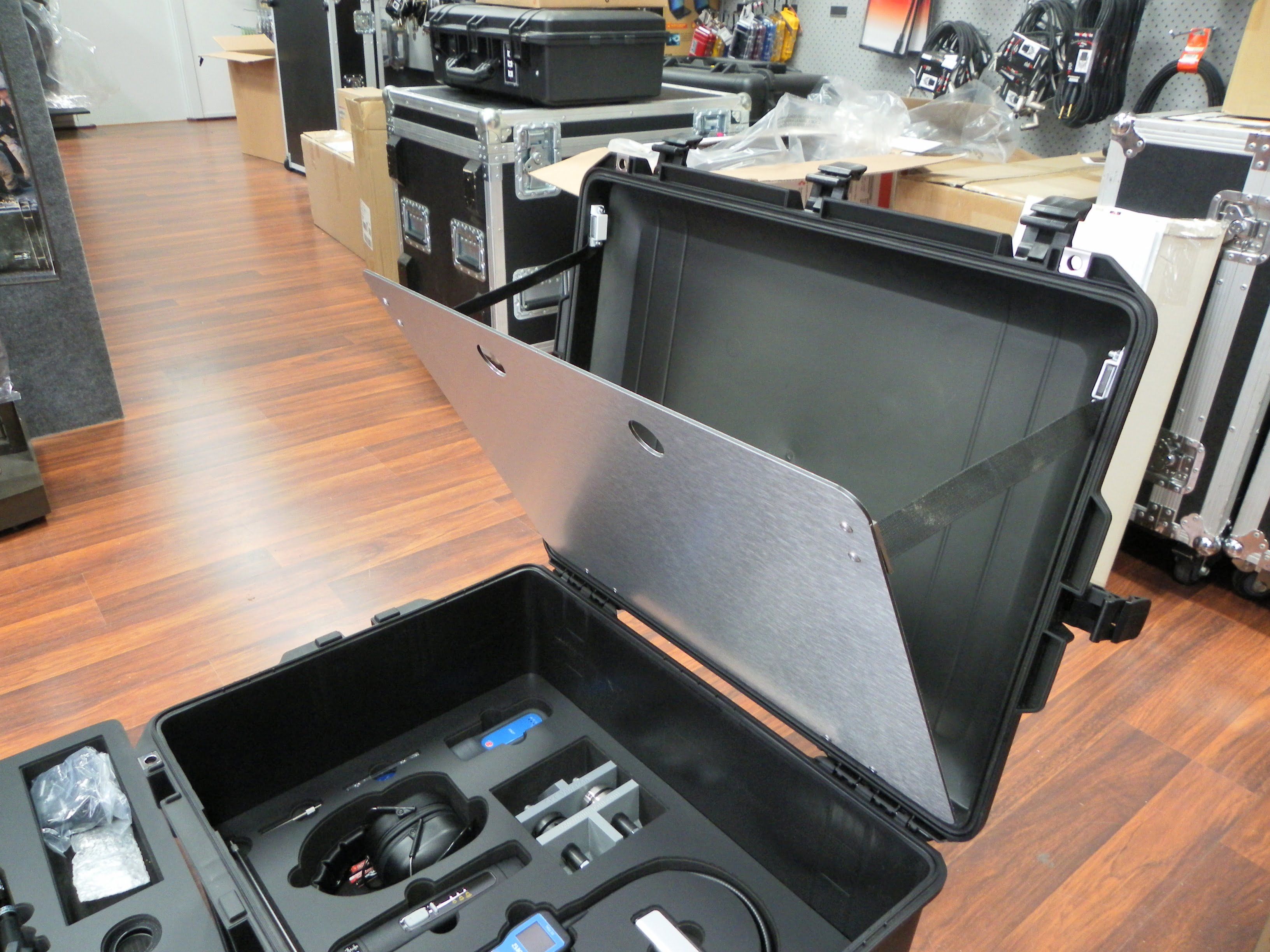 Pelican 1637 Custom Foam Insert With Lid Compartment (view 2 of 6)