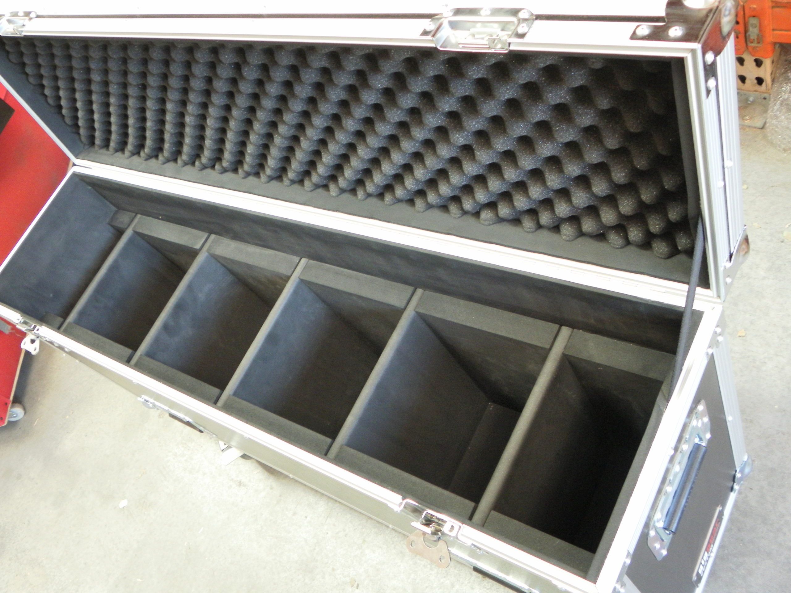 Custom Top Loading Road Case Packer With Multiple Compartment And Drop Tray (view 5 of 5)