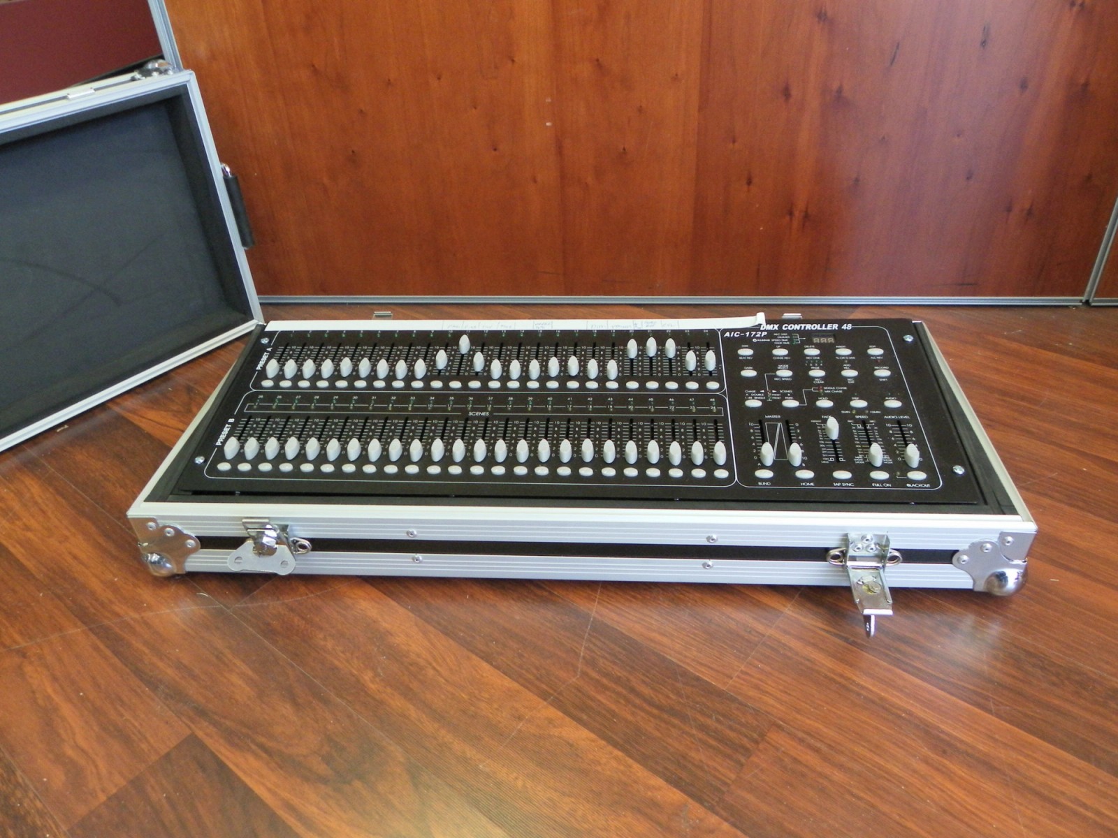 Custom Road Case For AIC Lighting Case